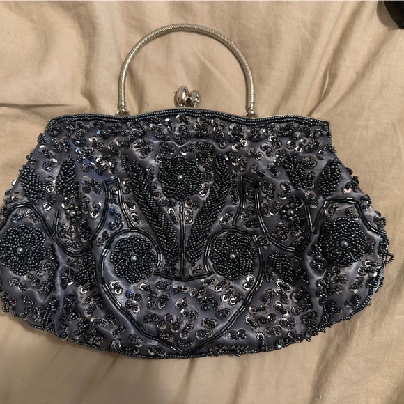 Elegant Silver Gray Beaded Clutch - Picture 1 of 9